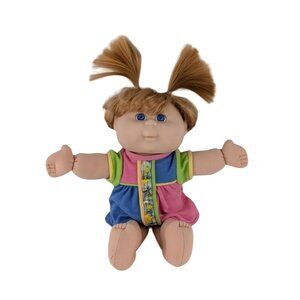 Mattel Cabbage Patch Kids Baby Girl Doll Red Hair Blue Eyes Giggles Vtg 1995
